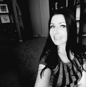 Meet your Posher, Eva